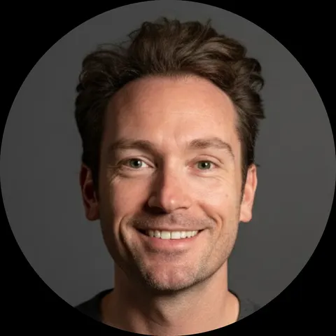 Michael Lee, real estate agent in Irvine
