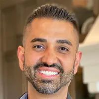 Ivan Lomeli, real estate agent in Sylmar
