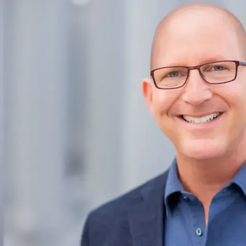 Marc Tahler, real estate agent in Tarzana