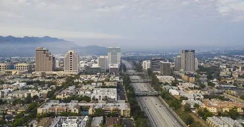 Maneh Karaseferyan, real estate agent in Glendale