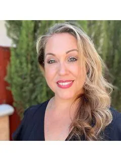 Leticia Vega, real estate agent in Corona