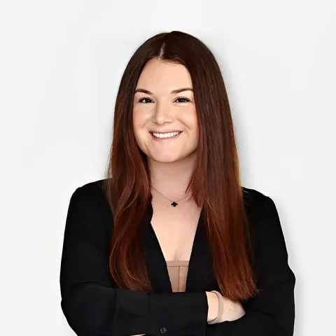 Lauren Bibb, real estate agent in Costa Mesa