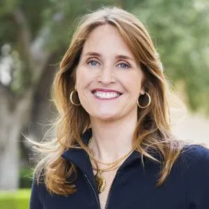 Ann Gluck, real estate agent in Pasadena