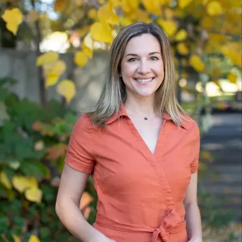 Keely Myres, real estate agent in Los Angeles
