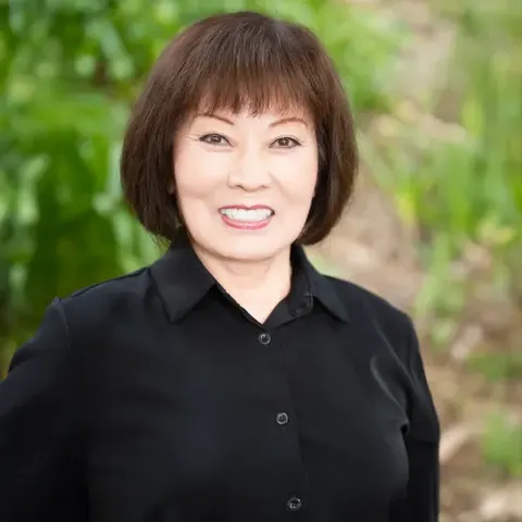 Sookie Mathews, real estate agent in La Canada Flintridge