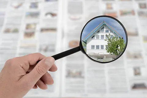 Pauline Hohenthaner, real estate agent in Paradise