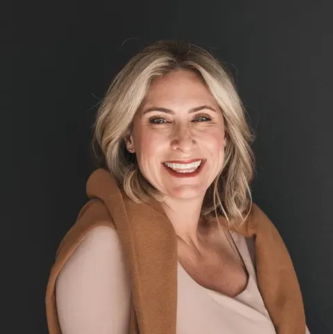 Sarah Oates, real estate agent in Arroyo Grande