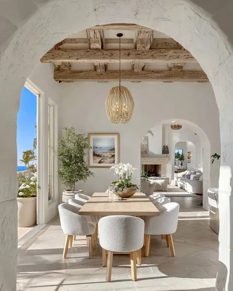 Mary Meza, real estate agent in Huntington Beach