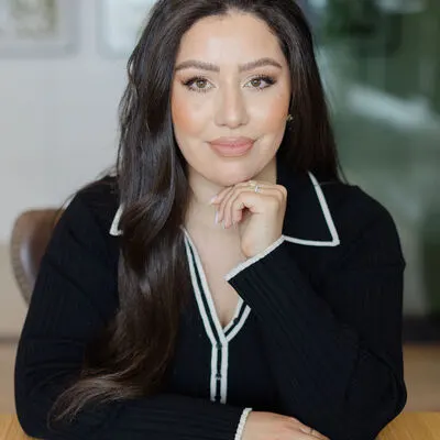 Jeselyn Perez, real estate agent in Canyon Country