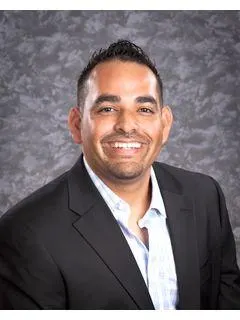Jorge Bernal, real estate agent in Oxnard