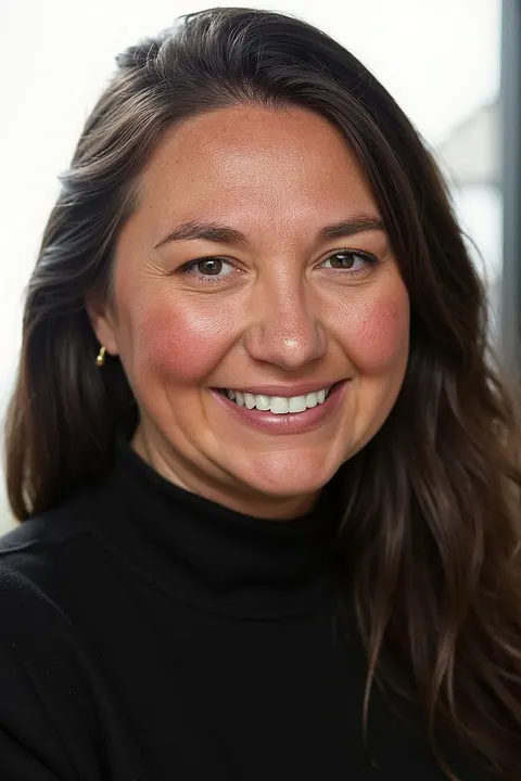 Jodi Rosales, real estate agent in Port Hueneme