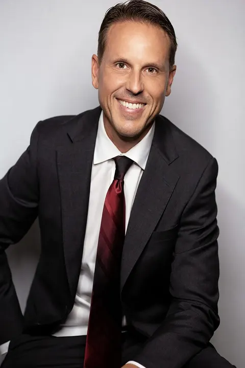 Stephen Henderson, real estate agent in Oxnard