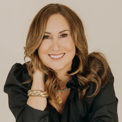 Angelique Lyle, real estate agent in Rancho Palos Verdes
